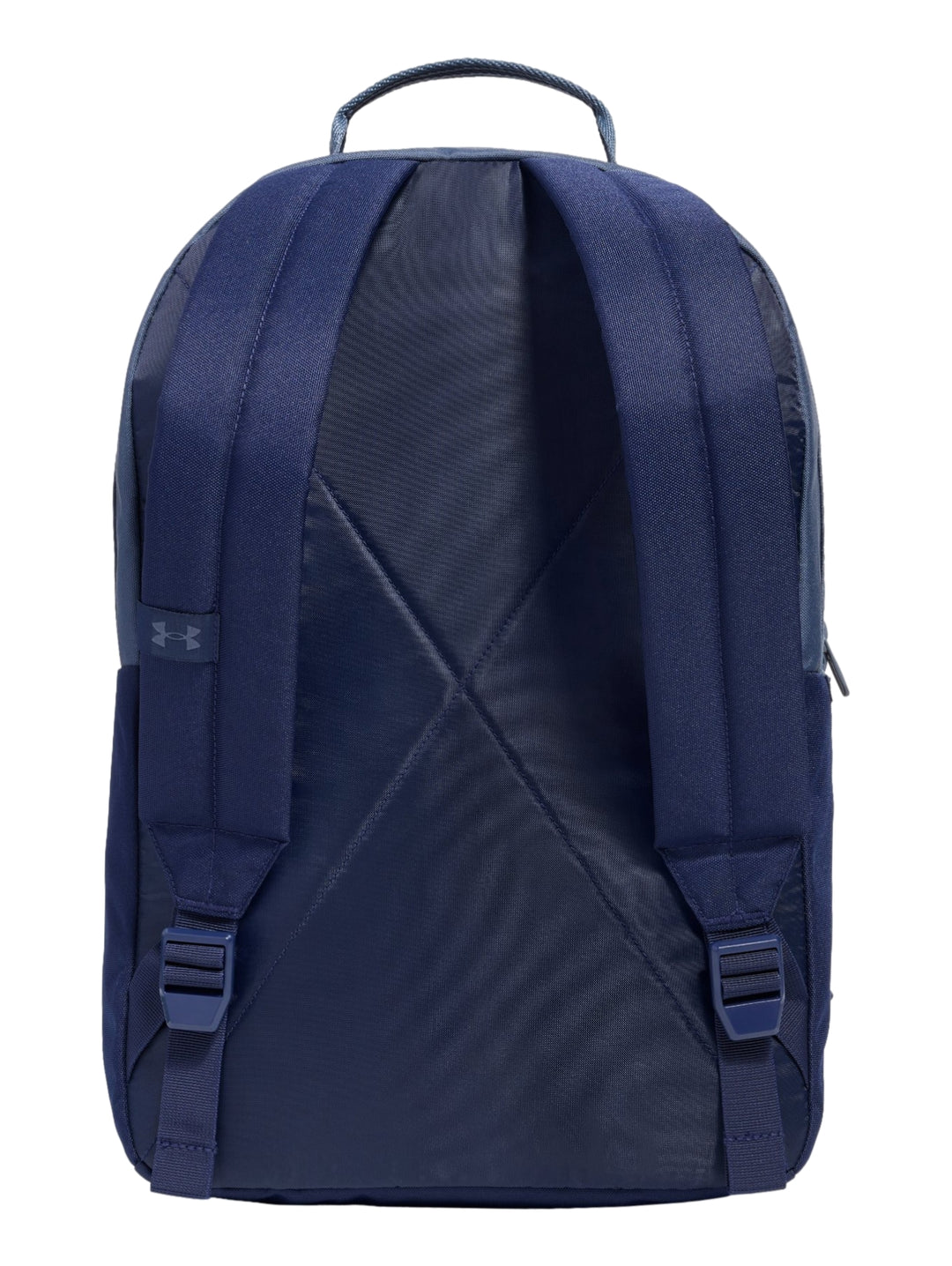 Mochila Under Armour de dos tonos: gris azulado en la parte superior y azul marino en la inferior.