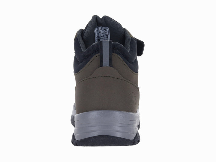 Zapato deportivo infantil VAVITO color verde militar con detalles en negro y suela gris.