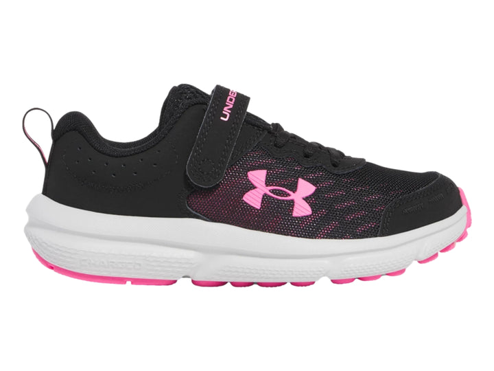 Tenis deportivos Under Armour color negro con suela blanca y detalles en rosa.