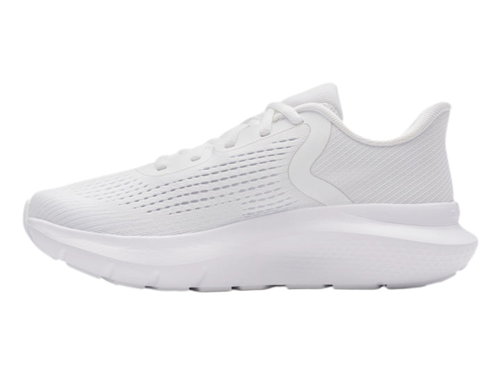 Tenis deportivos Under Armour color blanco con malla transpirable y suela blanca.