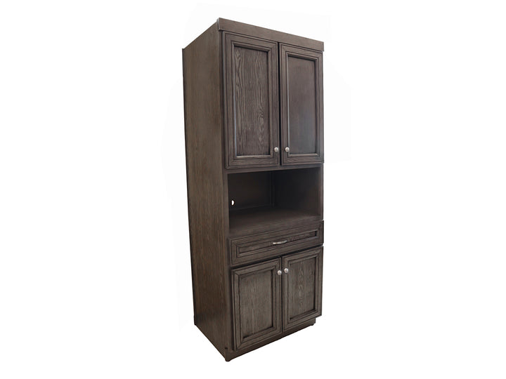 Alacena de madera en color gris oxford con puertas superiores e inferiores, un espacio abierto central y un cajón.