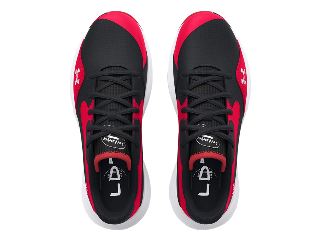 Tenis de baloncesto Under Armour Lockdown 7 Low en colores rojo y negro con suela blanca.