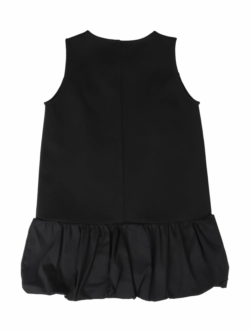 Vestido negro sin mangas para niña con falda fruncida de acabado brillante.