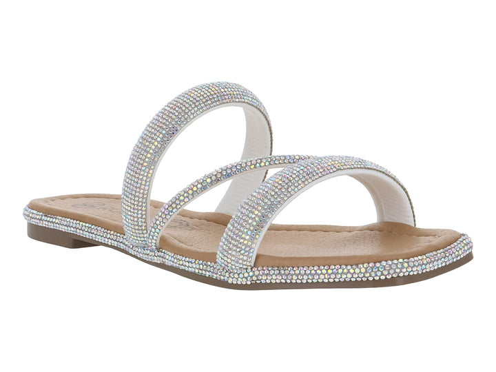 Sandalias planas color tornasol con tiras y bordes decorados con cristales brillantes.