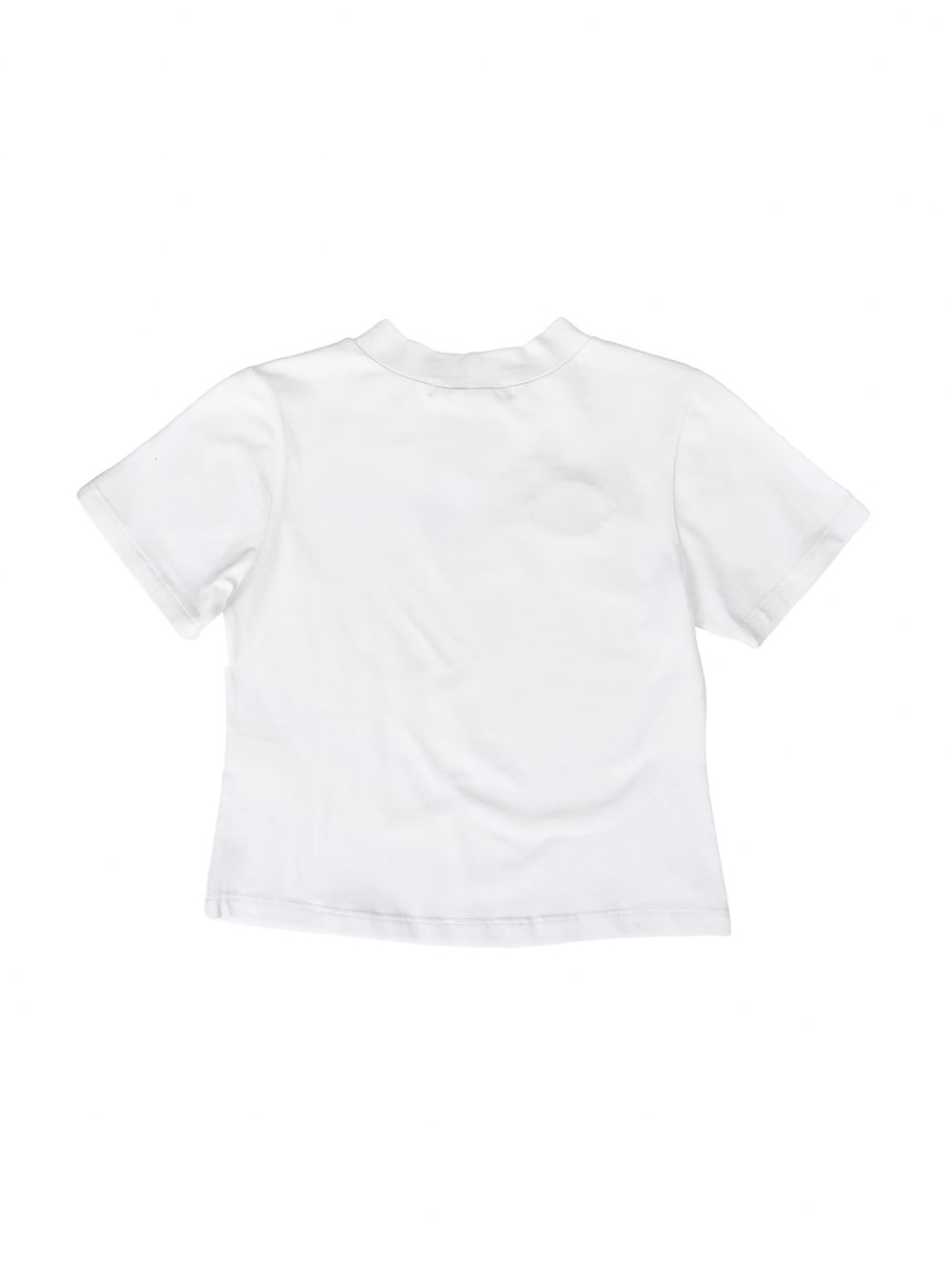 Blusa blanca para niña de manga corta con adorno brillante en forma de ojo y flecos en el pecho.