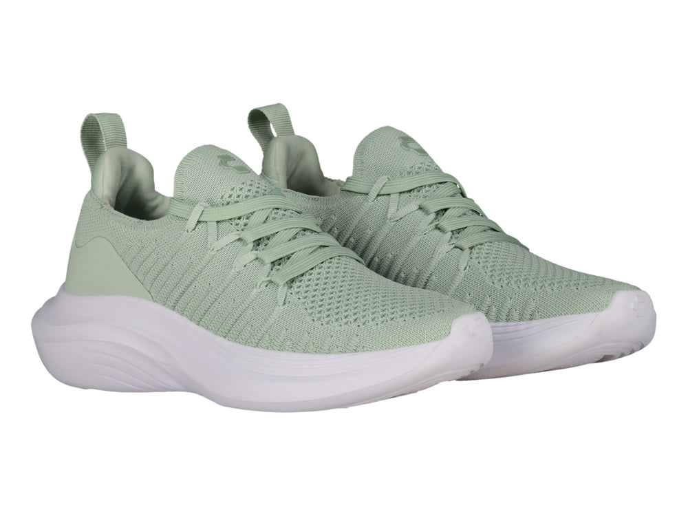 Tenis deportivos Charly color menta con suela blanca y tejido transpirable.
