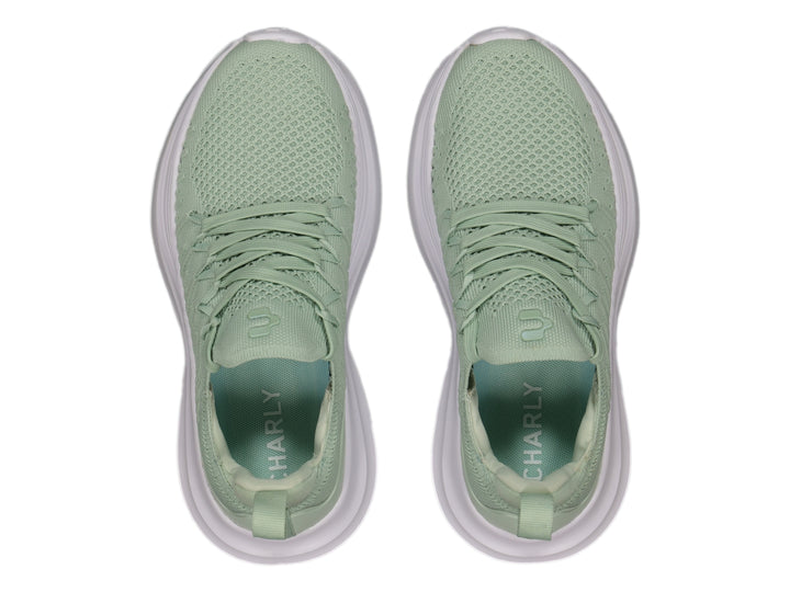 Tenis deportivos Charly color menta con suela blanca y tejido transpirable.