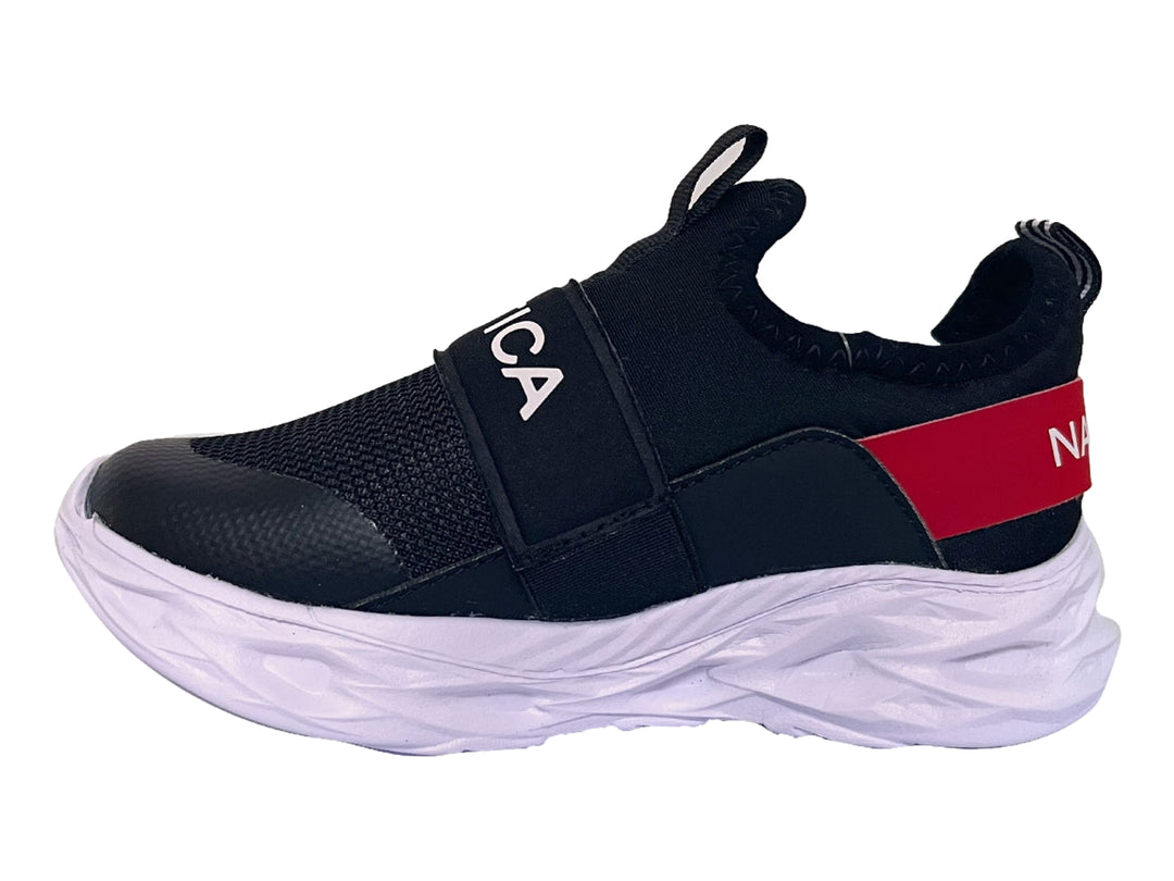 Tenis deportivos Nautica negros con suela blanca y detalle rojo en el talón, estilo slip-on.