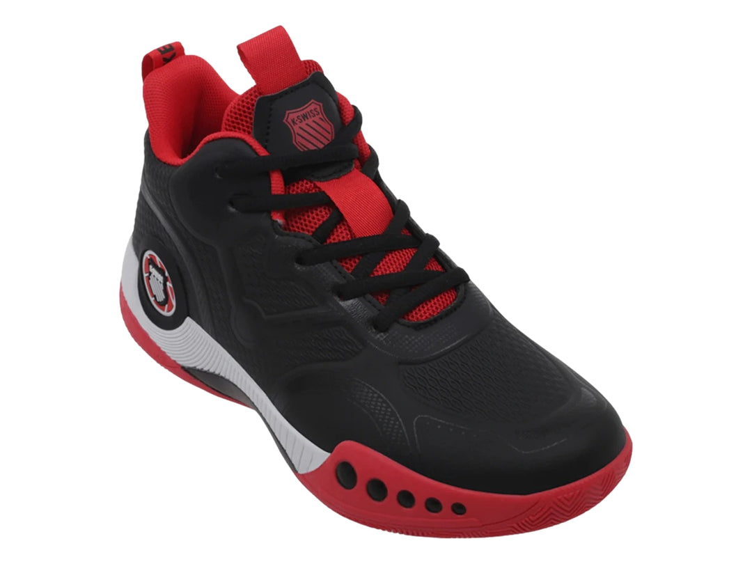 Tenis deportivos K-Swiss para niño en colores negro, rojo y blanco.