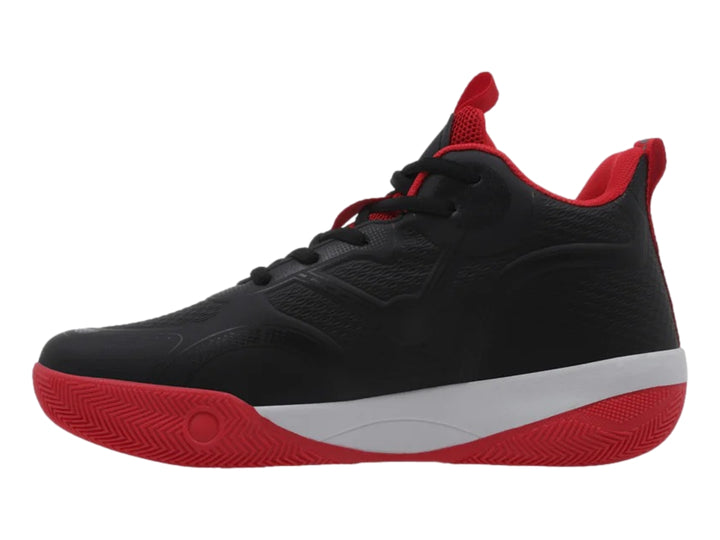 Tenis deportivos K-Swiss para niño en colores negro, rojo y blanco.
