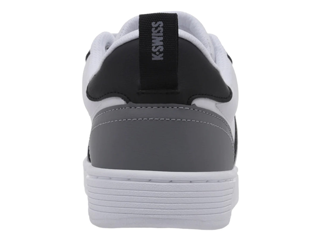 Tenis K-Swiss modelo Lozan Match en colores blanco y gris con detalles en negro y suela blanca.