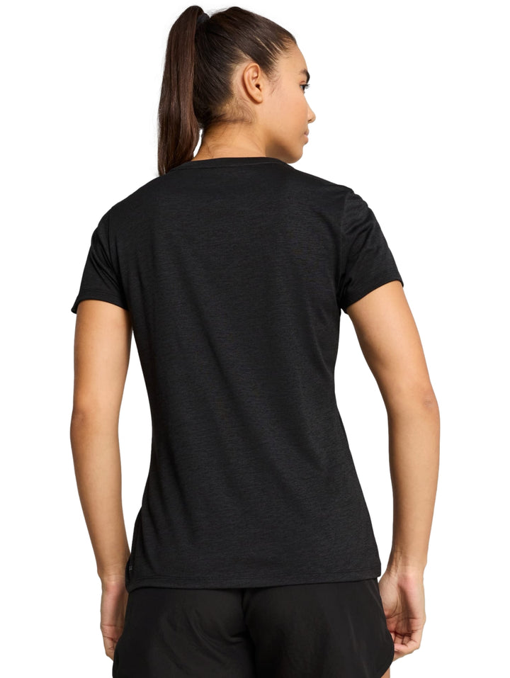 Camiseta deportiva PUMA de color negro jaspeado con logo blanco en el pecho.