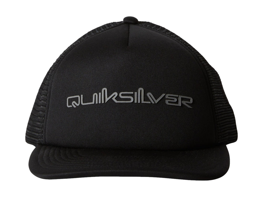 Gorra Quiksilver modelo trucker en color negro con visera plana y panel trasero de malla.