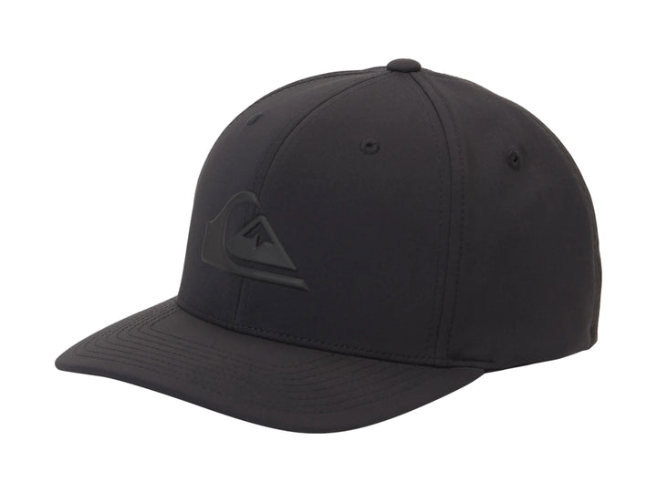 Gorra Quiksilver color negro mate con logotipo frontal en relieve del mismo color.