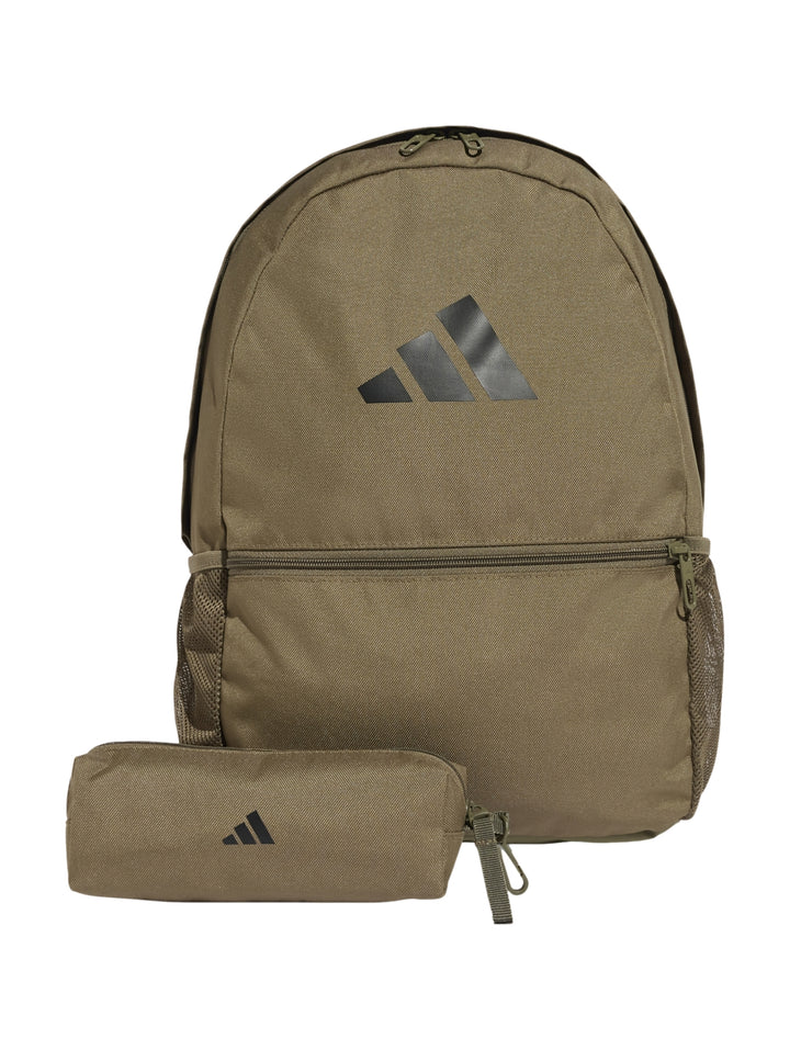Mochila Adidas color verde oliva con estuche a juego y logotipo negro en el centro.