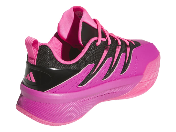 Tenis de baloncesto Adidas Dame Certified 3 en color fucsia con detalles en negro.