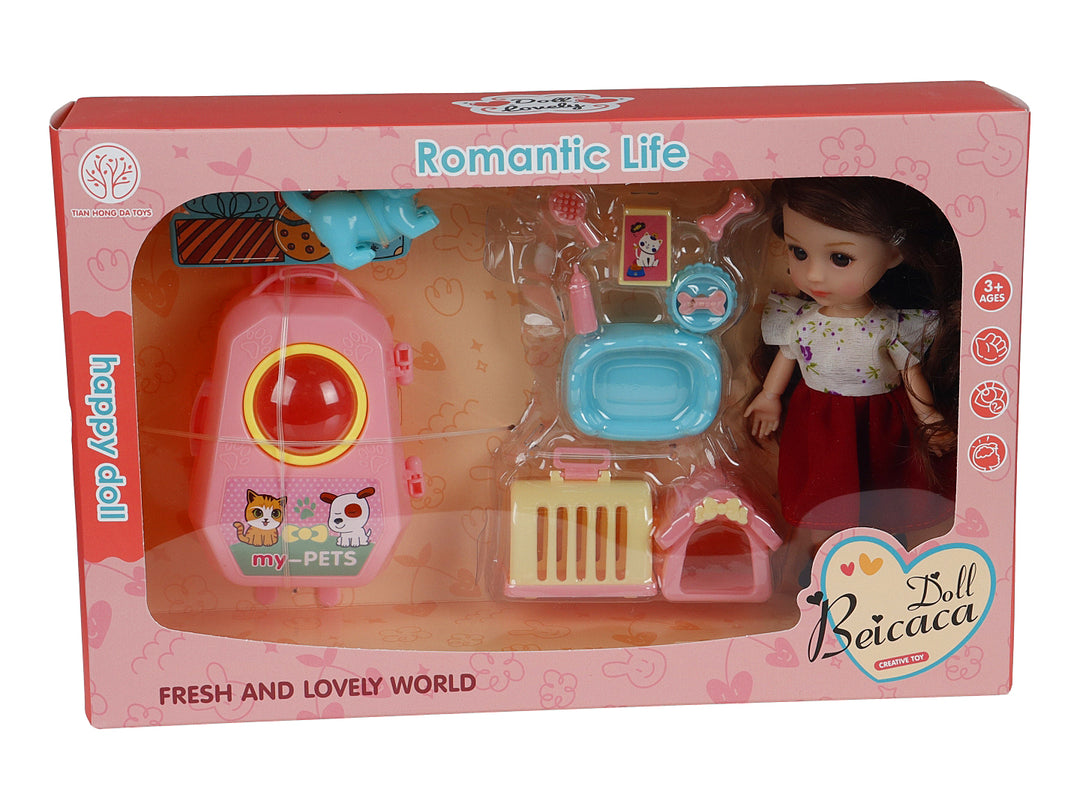Set de muñeca Beicaca con accesorios de mascotas en empaque rosa, incluye figura y elementos de plástico coloridos.