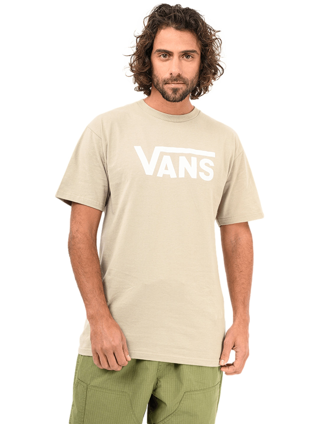 Hombre vistiendo playera Vans Classic color London Fog con logotipo blanco en el pecho.