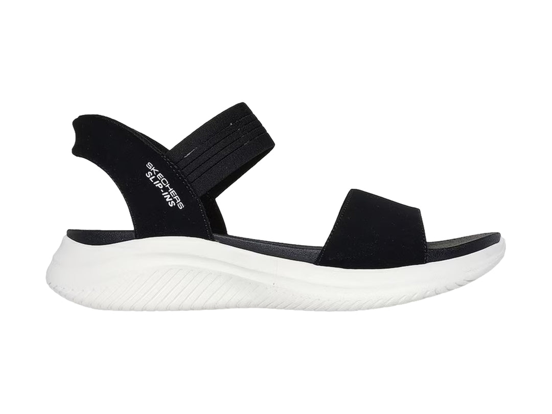 Sandalia Skechers Ultra Flex 3.0 en color negro con suela blanca gruesa y correas ajustables.