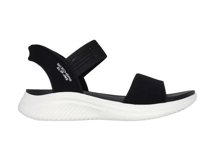 Sandalia Skechers Ultra Flex 3.0 en color negro con suela blanca gruesa y correas ajustables.
