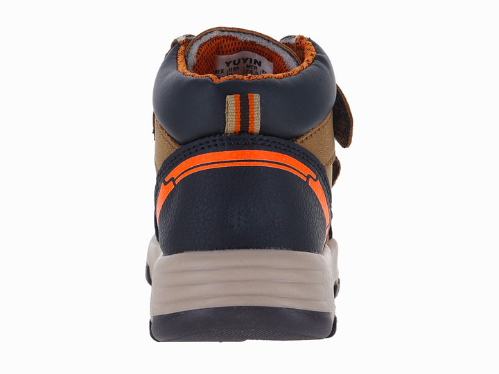 Botas para Niño color marrón y azul marino con cierres de velcro y detalles en naranja.