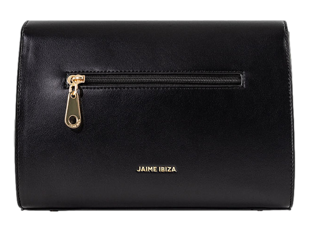 Bolso de hombro rectangular color caramelo de la marca Jaime Ibiza con acabado liso y diseño elegante.