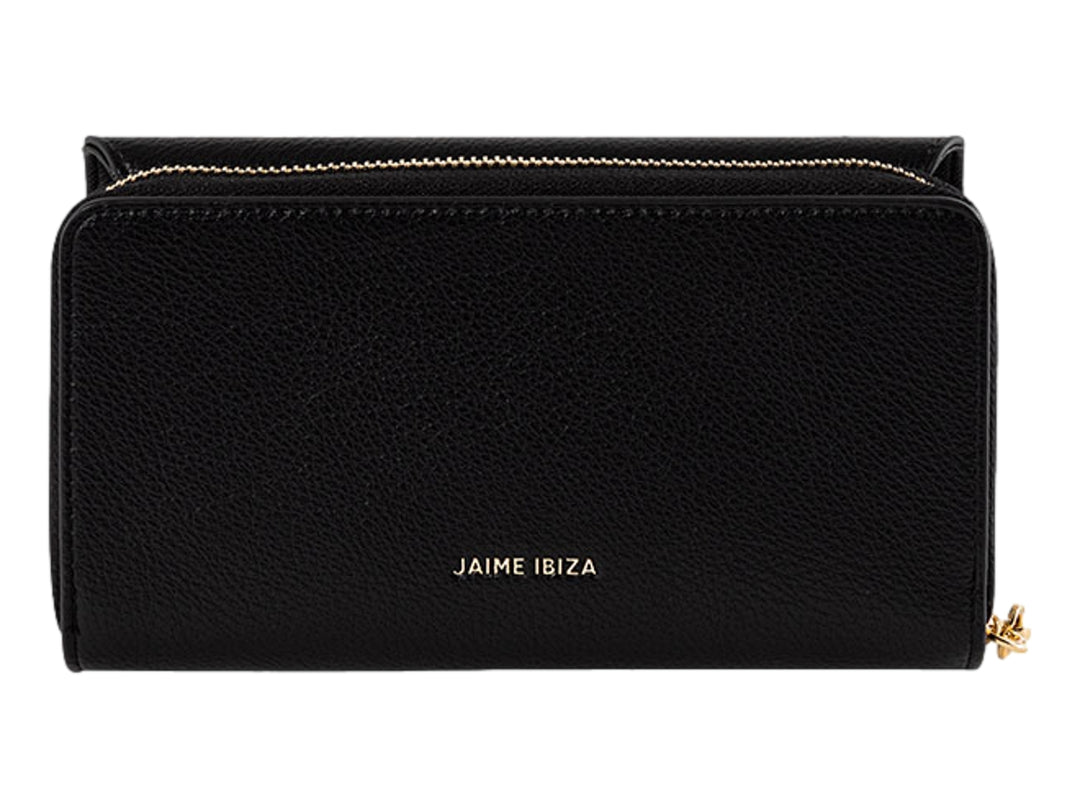 Cartera negra texturizada Jaime Ibiza con logotipo metálico dorado y cierre lateral.