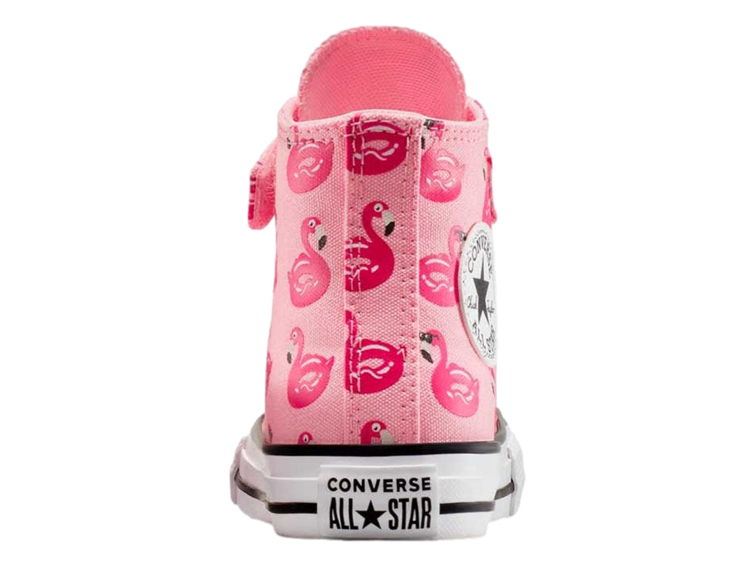 Tenis Converse Chuck Taylor All Star color rosa con estampado de flamencos y suela blanca para bebé.