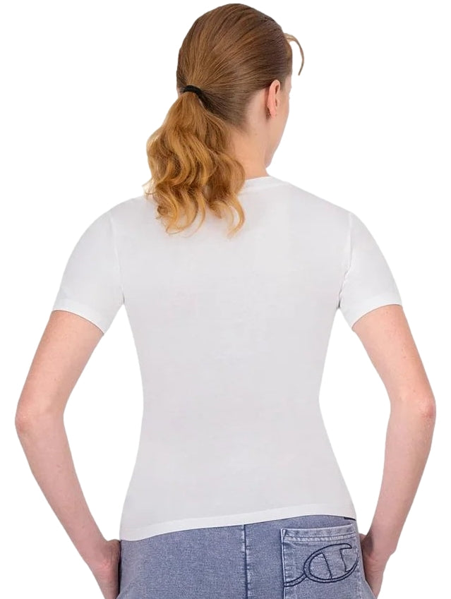 Camiseta blanca de manga corta con un diseño gráfico de catarina en el centro del pecho.