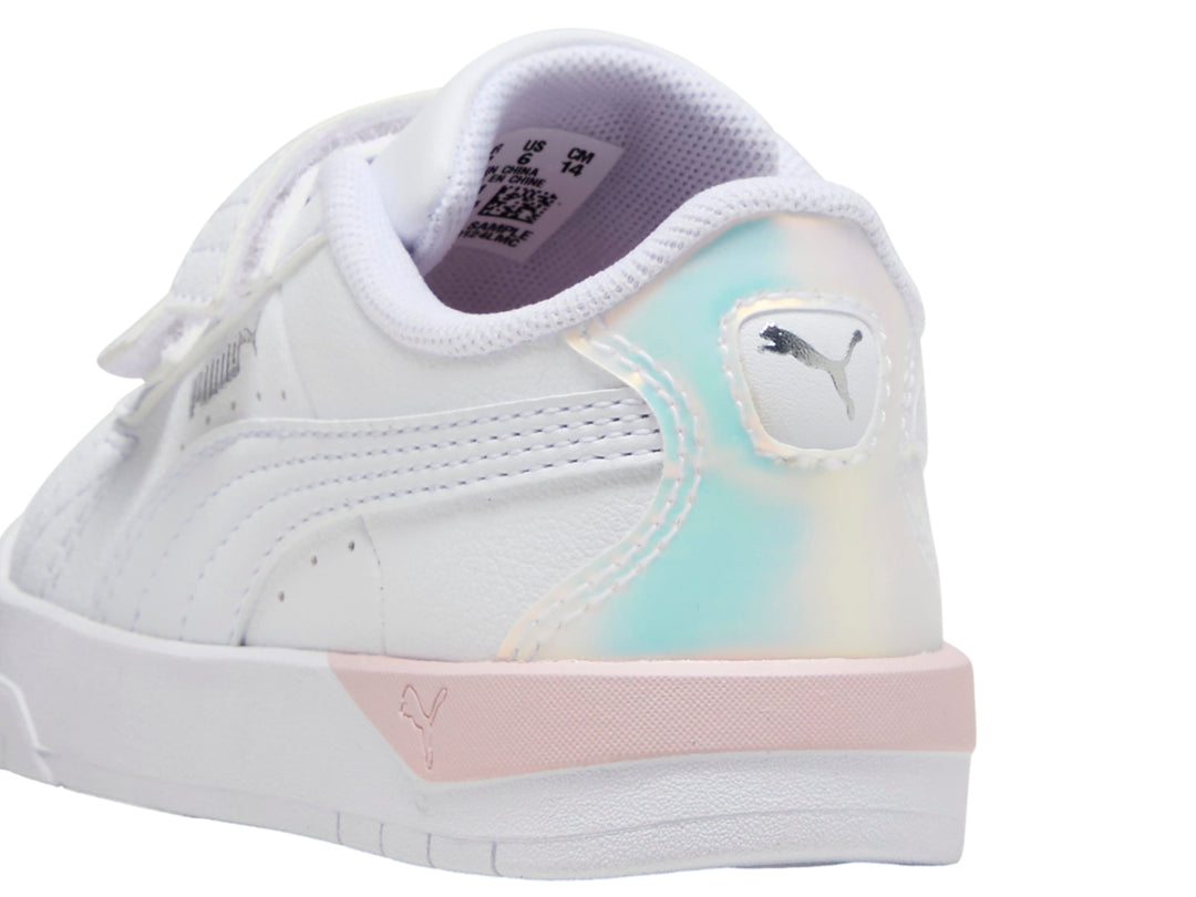 Tenis PUMA Jada Classic Holo 2.0 V infantiles en color blanco con detalles en rosa y plata, cierre de velcro.