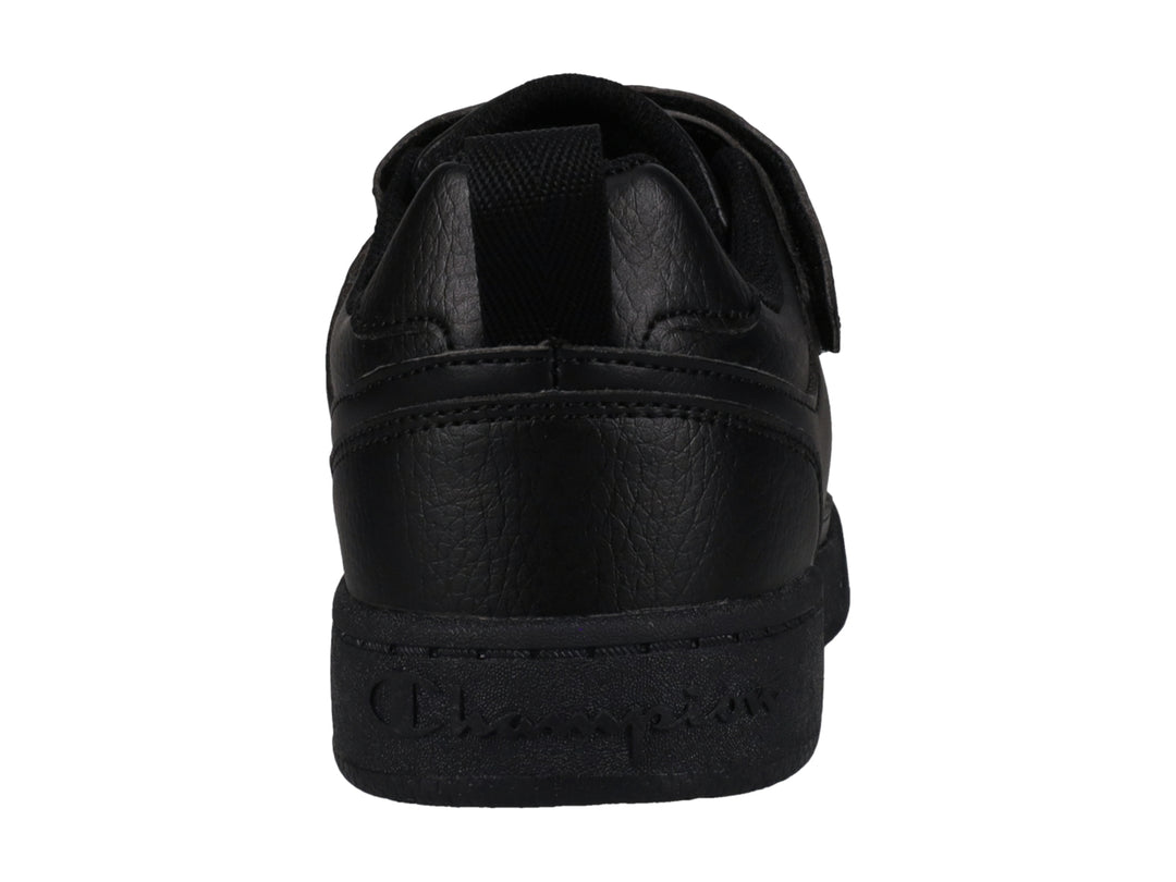 Tenis deportivos Champion color negro con agujetas y correa de velcro en el empeine.