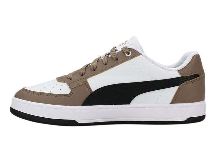 Tenis PUMA Caven 2.0 en colores blanco, negro y taupe con suela blanca y cordones a juego.