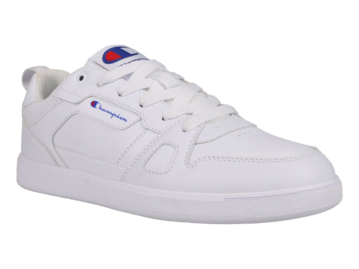 Tenis deportivos Champion de color blanco, corte bajo, con detalles perforados y logotipo en el lateral.