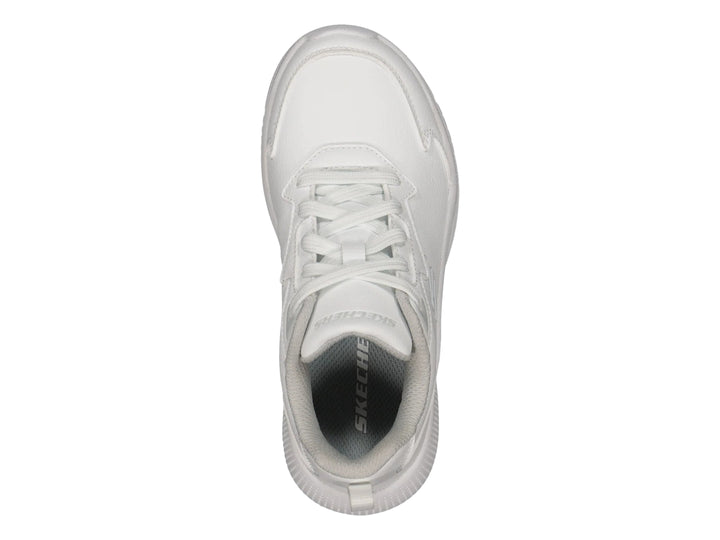 Tenis deportivos Skechers de color blanco total con cordones y suela blanca.