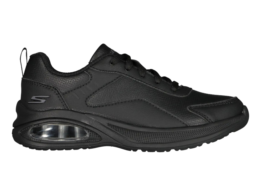 Tenis deportivos Skechers color negro con cámara de aire visible en el talón.