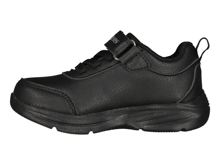 Tenis deportivos Skechers color negro con cierre de velcro y agujetas para niño.