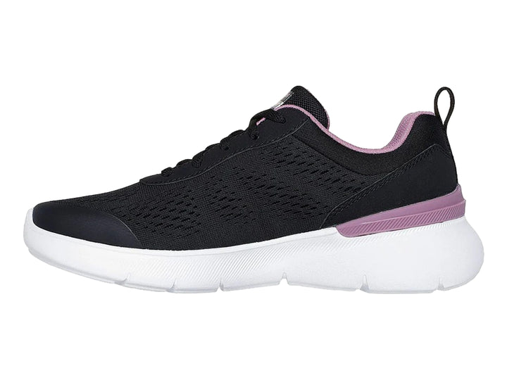 Tenis deportivos Skechers color negro con detalles en morado y suela blanca.