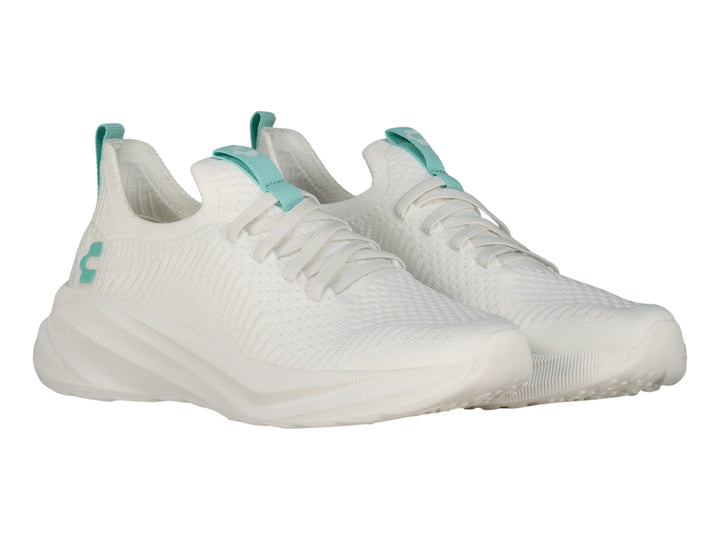 Tenis deportivos Charly color blanco con detalles en aqua, diseño de tejido ligero y suela blanca robusta.
