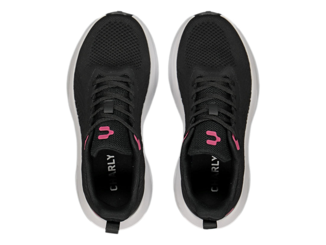 Tenis Charly color negro con suela blanca y detalles en rosa, estilo deportivo casual.