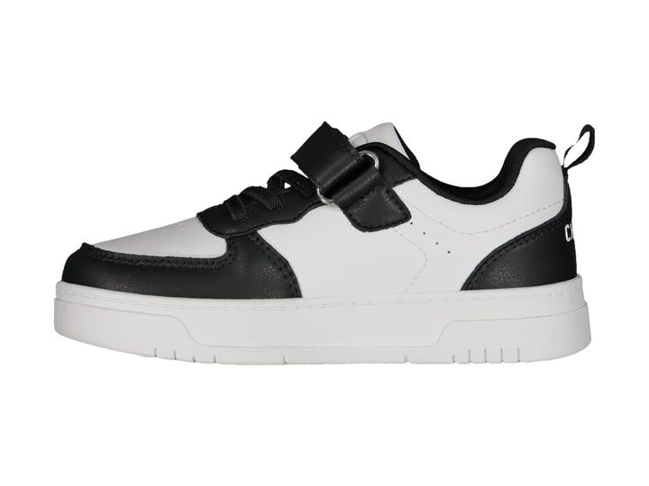 Tenis Charly para niño en colores blanco y negro con cierre de velcro y suela blanca.