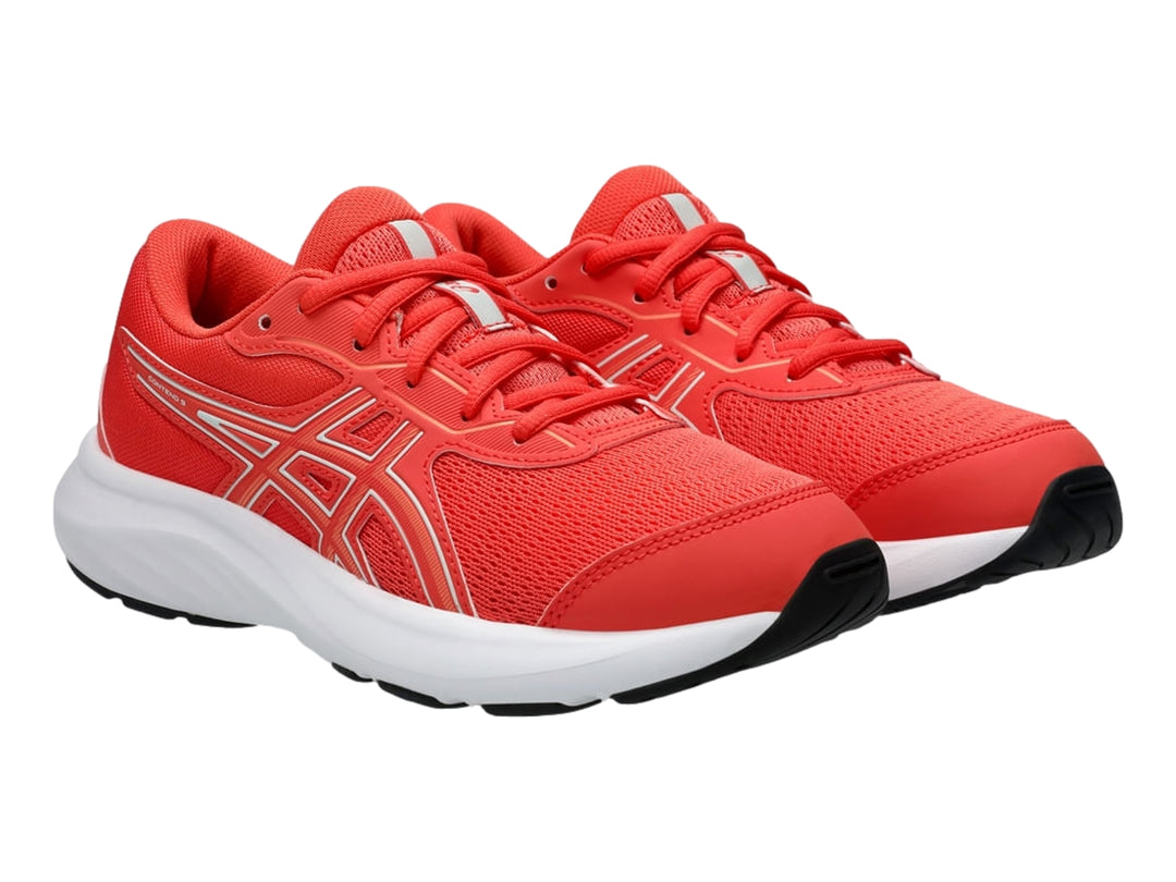Tenis deportivos ASICS color coral con suela blanca y detalles en blanco para niños.