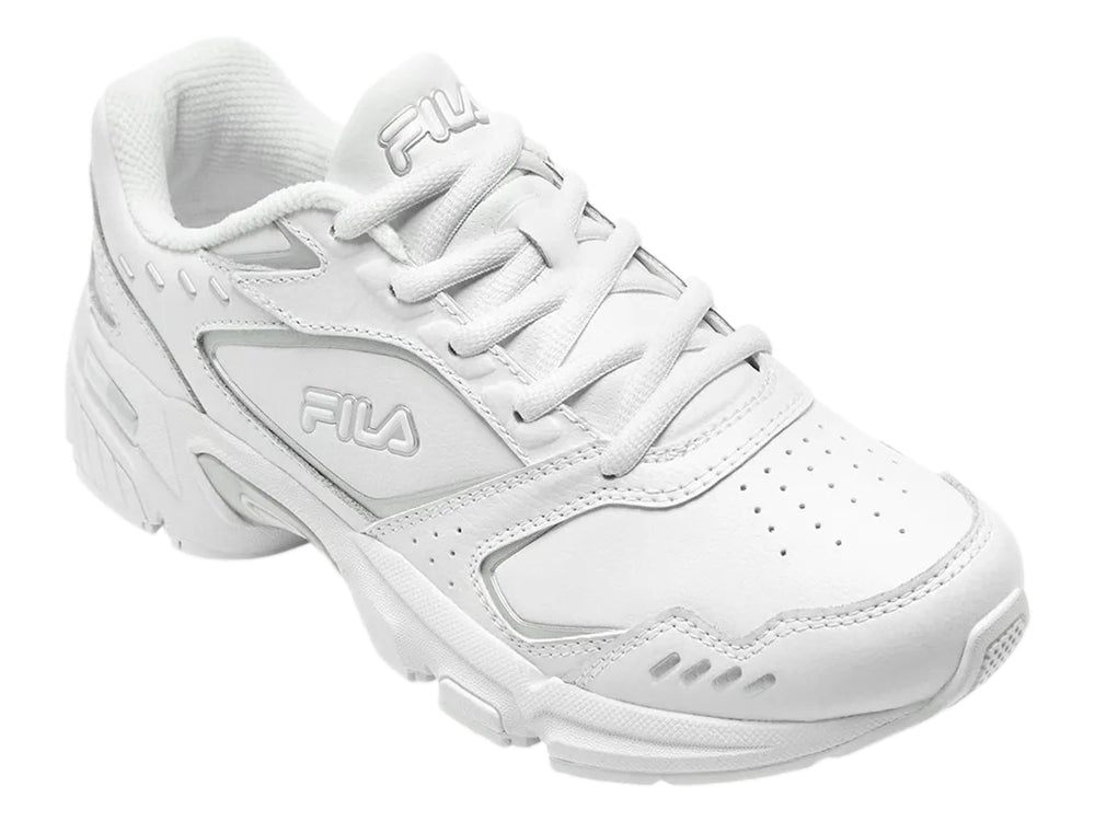 Tenis deportivos FILA en color blanco con detalles en plata metálico y suela robusta.