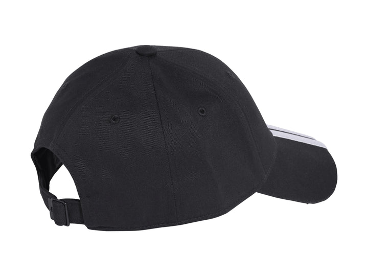 Gorra de béisbol Adidas color negro con logo blanco al frente y tres franjas blancas en la visera.