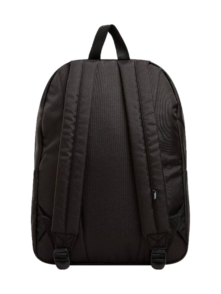 Mochila escolar Vans de color negro con logotipo blanco prominente en el centro y bolsillo frontal.