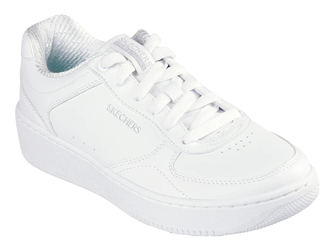 Tenis Skechers Sport Court 2.0 en color blanco, vista lateral.
