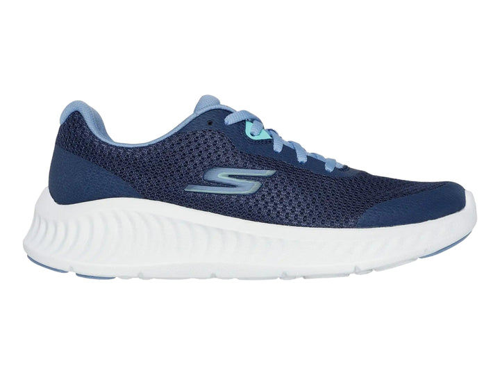 Tenis deportivos Skechers color azul marino con suela blanca y detalles en azul claro.