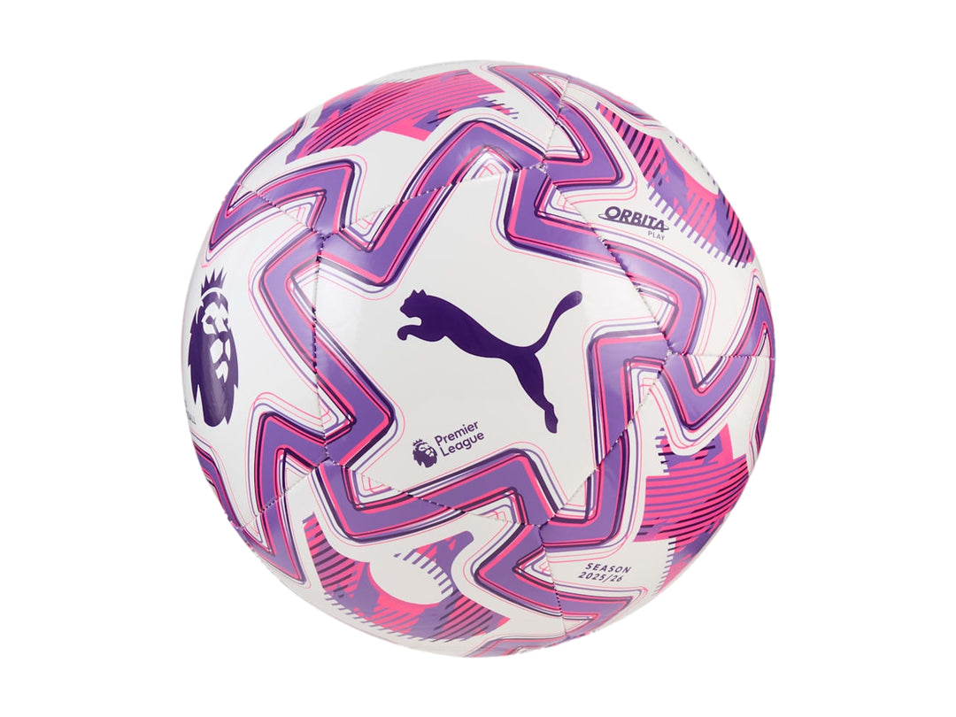 Balón de fútbol PUMA Orbita Play en color blanco con patrones geométricos en morado y rosa.