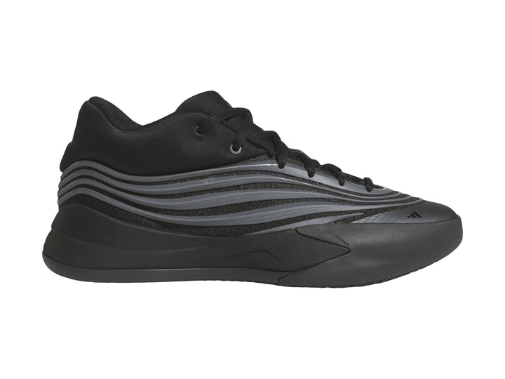 Tenis de baloncesto Adidas color negro con rayas grises metálicas laterales.