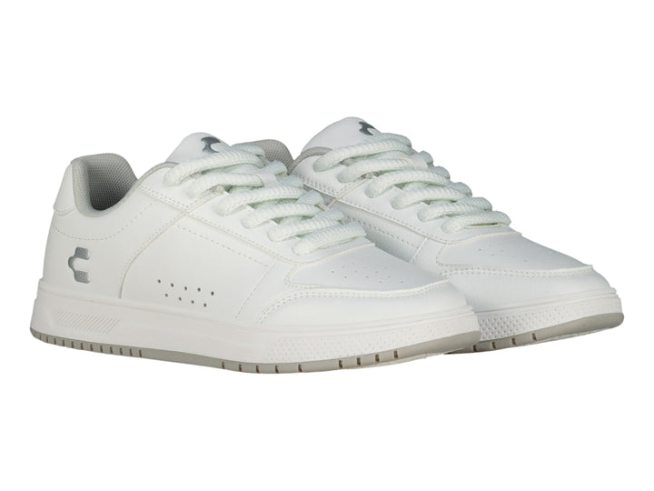 Tenis deportivos Charly color blanco con suela blanca y cordones, diseño urbano.