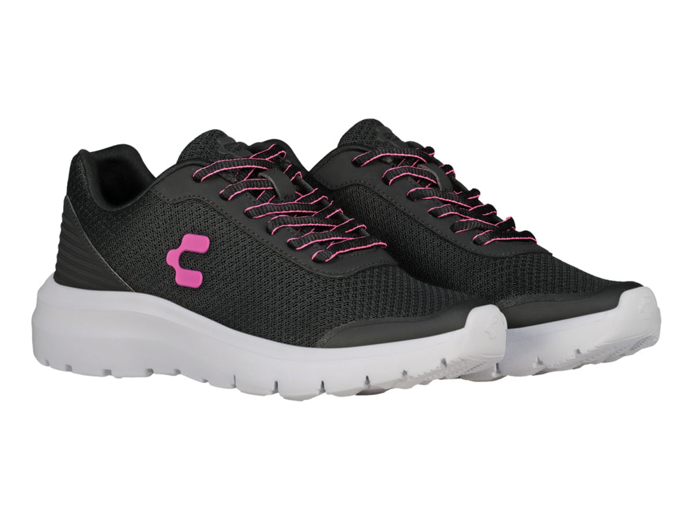 Tenis deportivos Charly color negro con suela blanca y detalles en rosa.